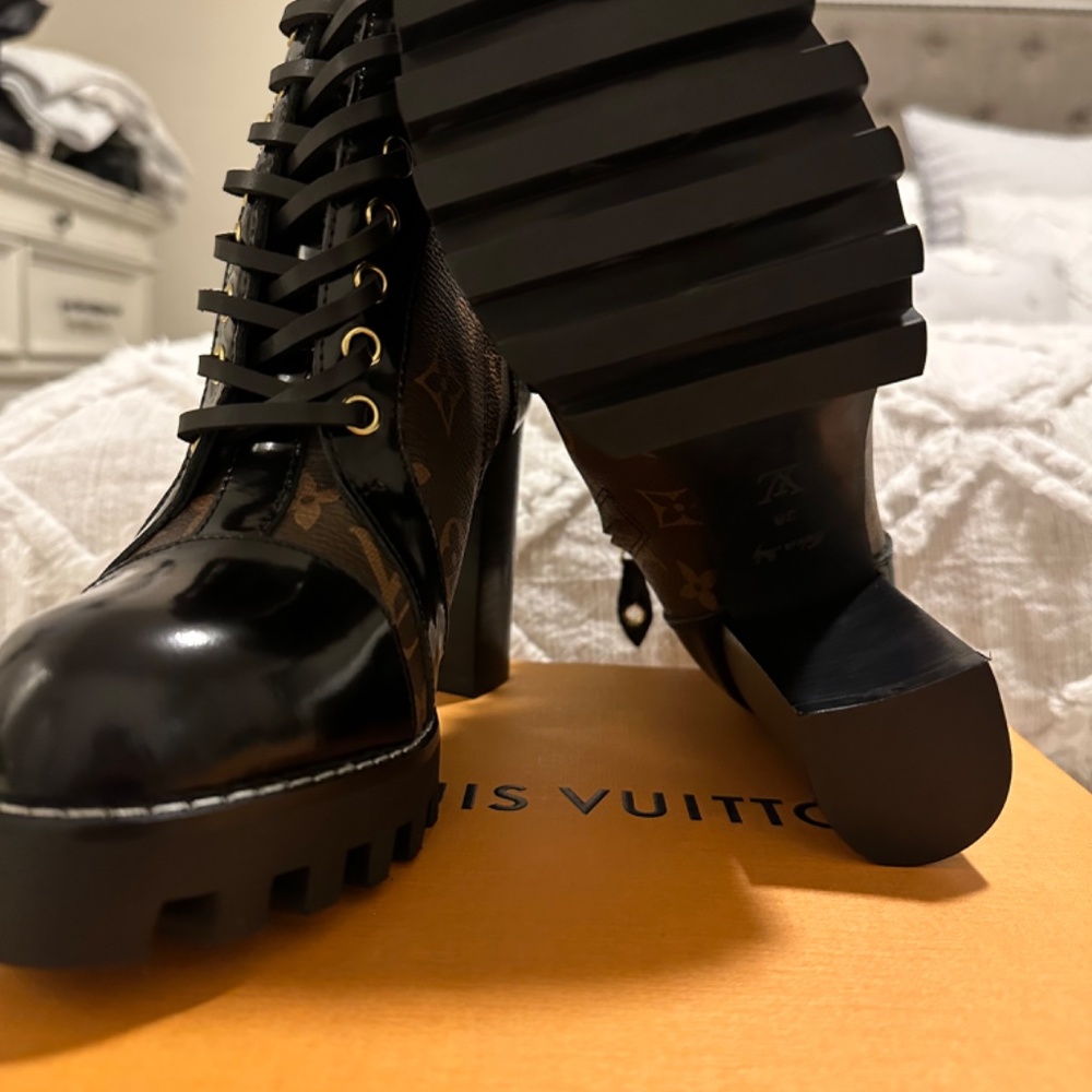 Shoes - Picture 2 of 3
